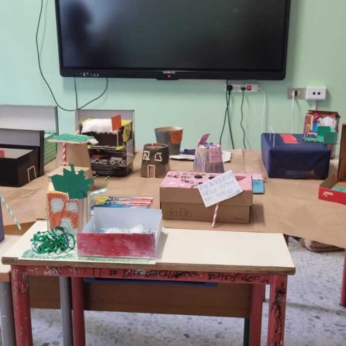 Palestra delle competenze, II annualità, Villa Verrocchio. Cosa significa “essere cittadini”? Laboratorio a cura del METIS: gli studenti e le studentesse creano una città immaginaria con materiali di riciclo